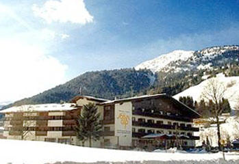 HOTEL SONNALP /  Kirchberg In Tirol, Austria